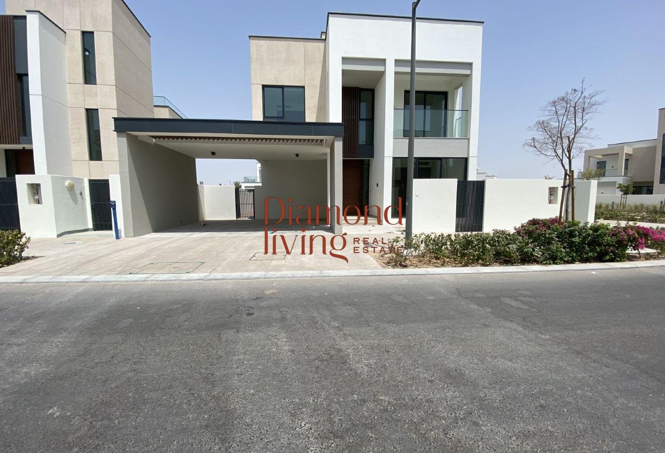 Corner Lot | Near Amenities | Multiple Options