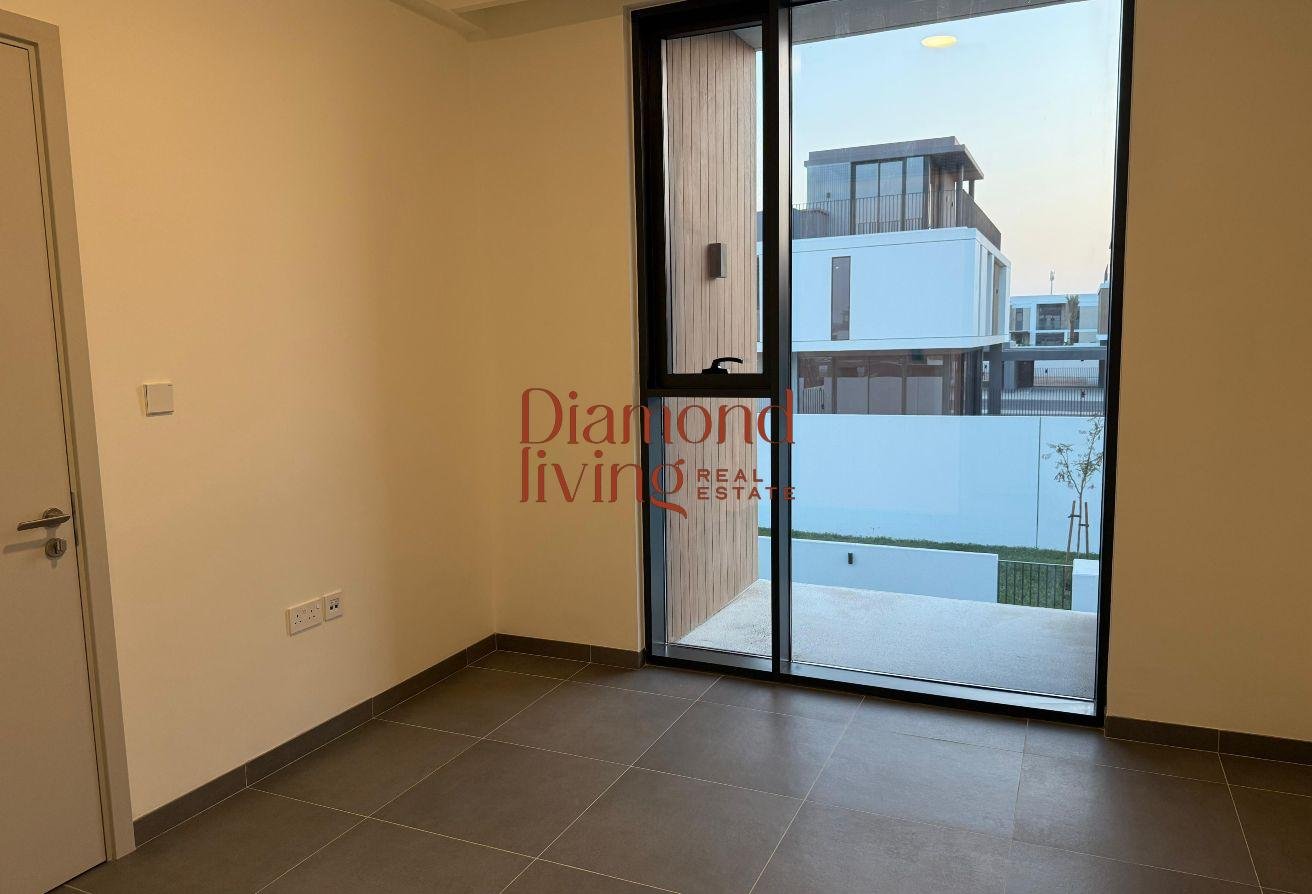 Exclusive Corner Unit | Bigger Plot | Brand New