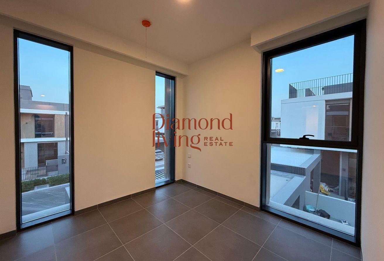 Exclusive Corner Unit | Bigger Plot | Brand New