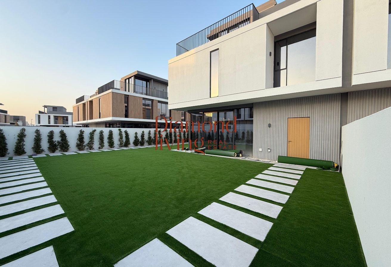 Single Row | Terrace Garden | Modern Layout