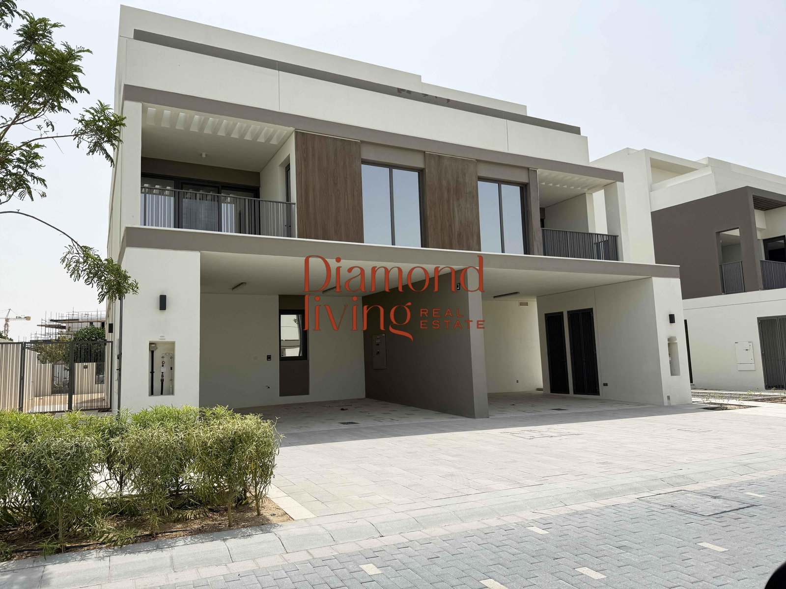 Brandnew | Vacant Ready | Prime Location