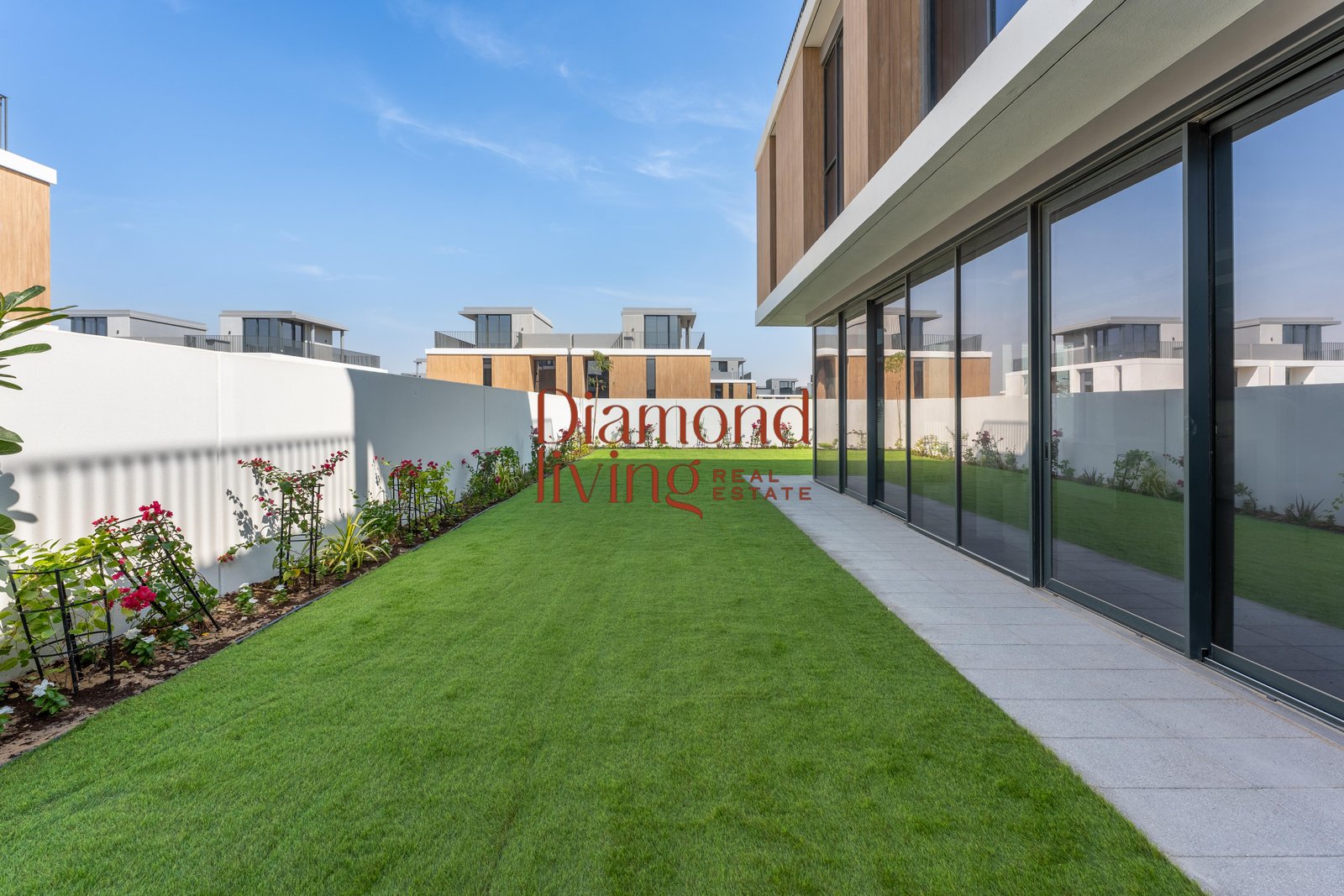 Brandnew | Luxurious  | Landscaped