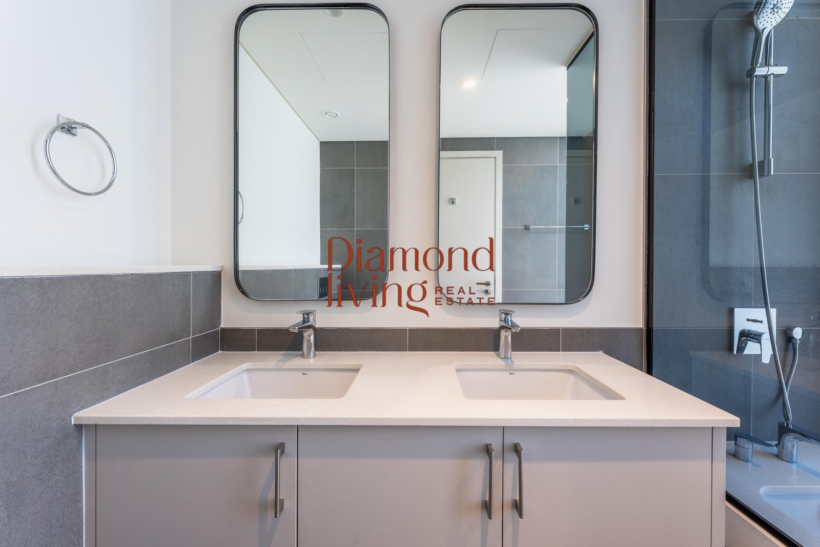 Brandnew | Luxurious  | Landscaped