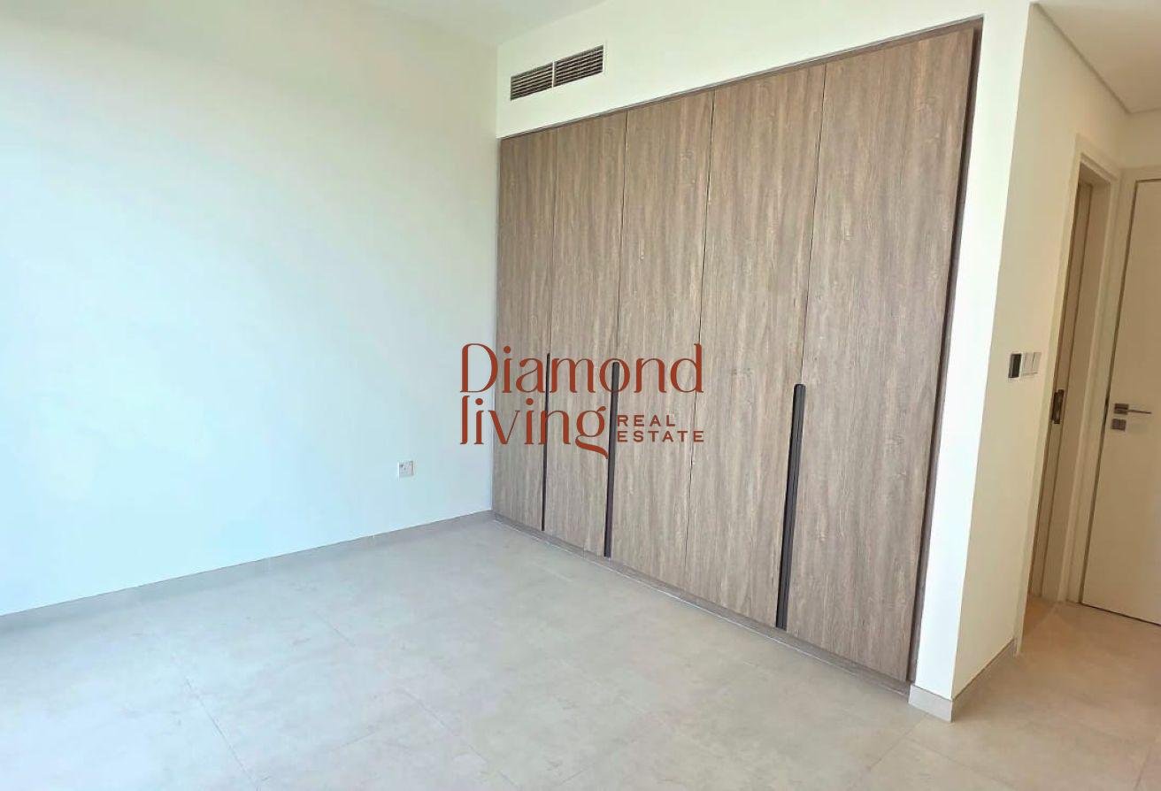 Vacant | Prime Location | Big Layout