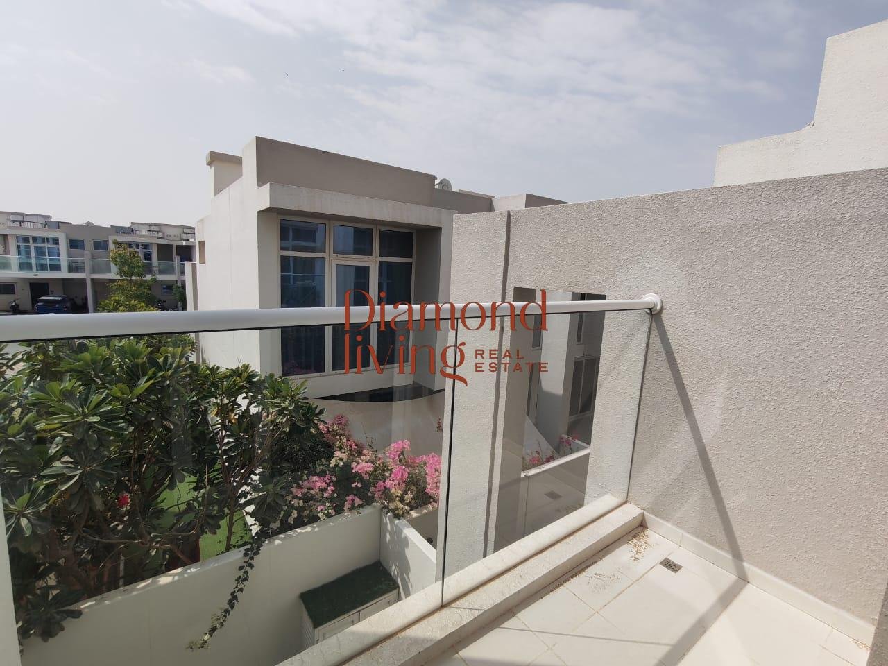 Single Row | Premium Furnished | Best Price